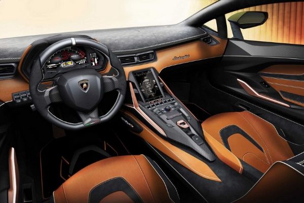 People of the Earth element should choose brown or yellow car interiors to suit their destiny
